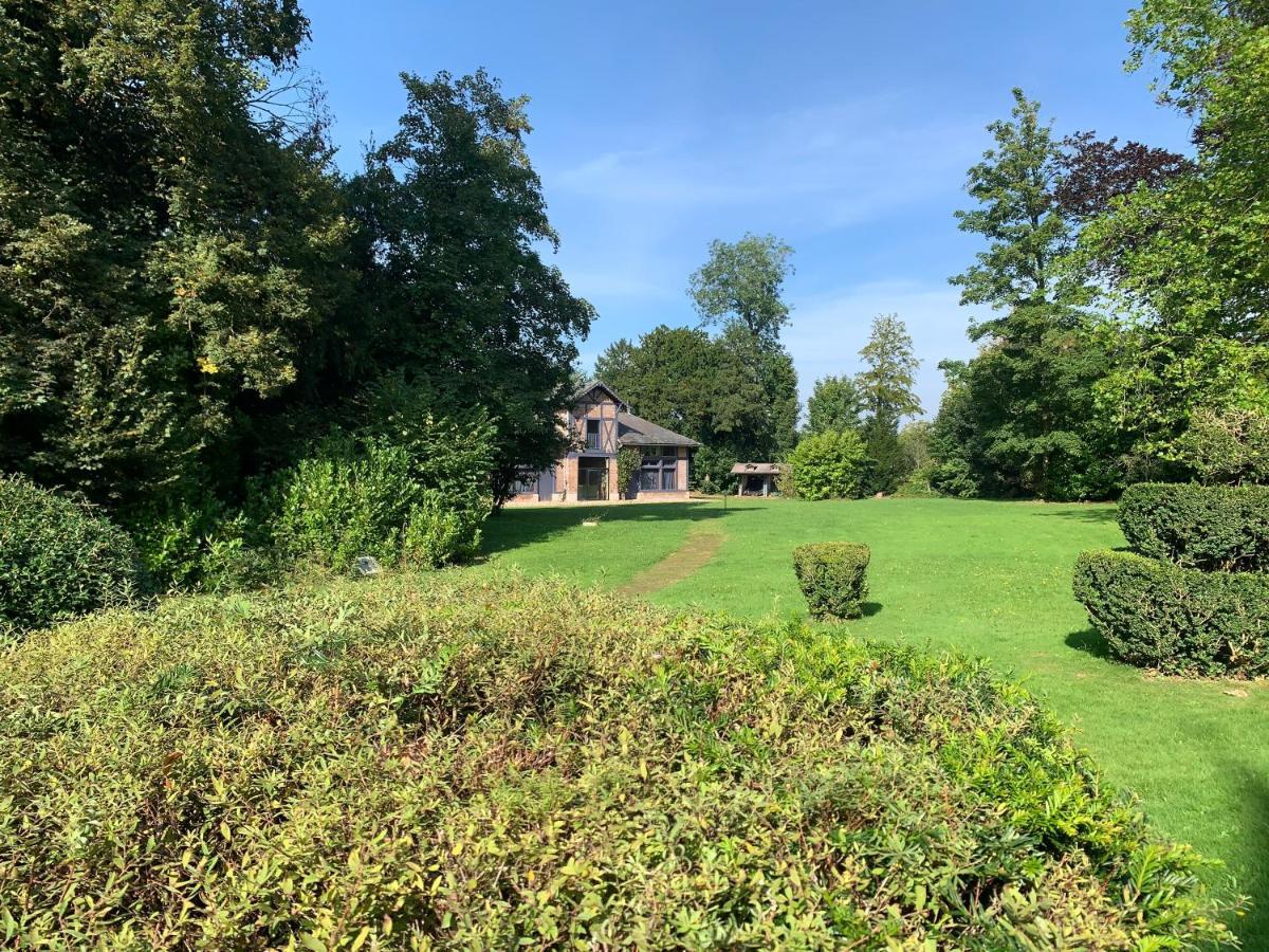 Le Gite Du Chateau Bertreville-Saint-Ouen Esterno foto